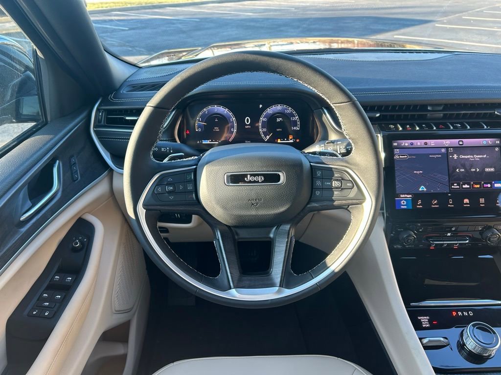 New 2025 Jeep Grand Cherokee Limited image 3