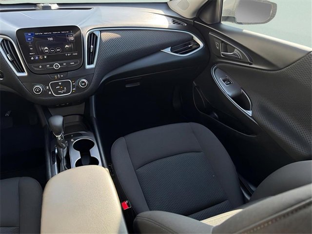 Used 2023 Chevrolet Malibu LS image 10