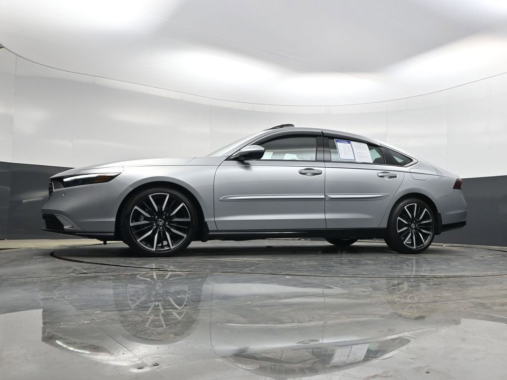 Used 2024 Honda Accord Touring image 30
