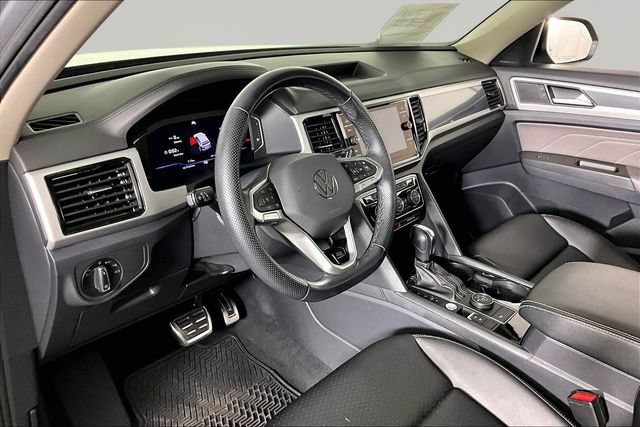 Used 2023 Volkswagen Atlas SEL R-Line AWD/4WD image 15