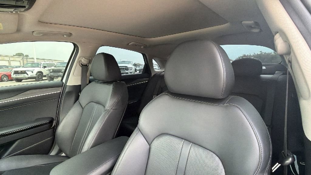 Used 2025 Kia K5 EX FWD image 15