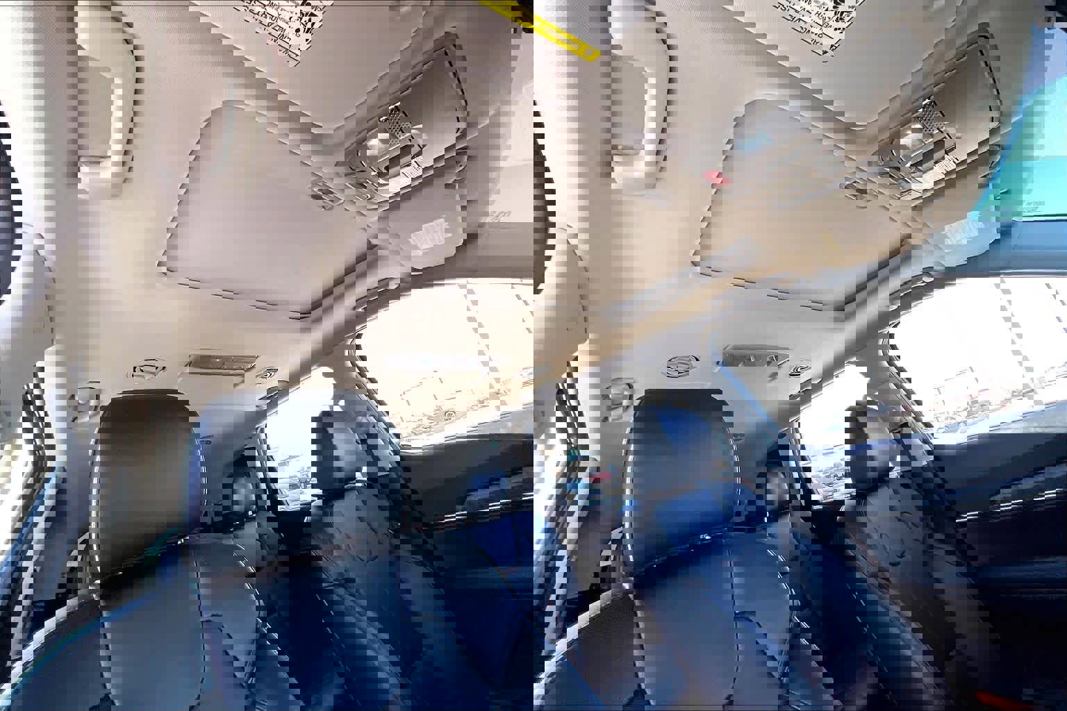 Used 2024 Kia Telluride EX w/ EX Captain's Chair Package image 14