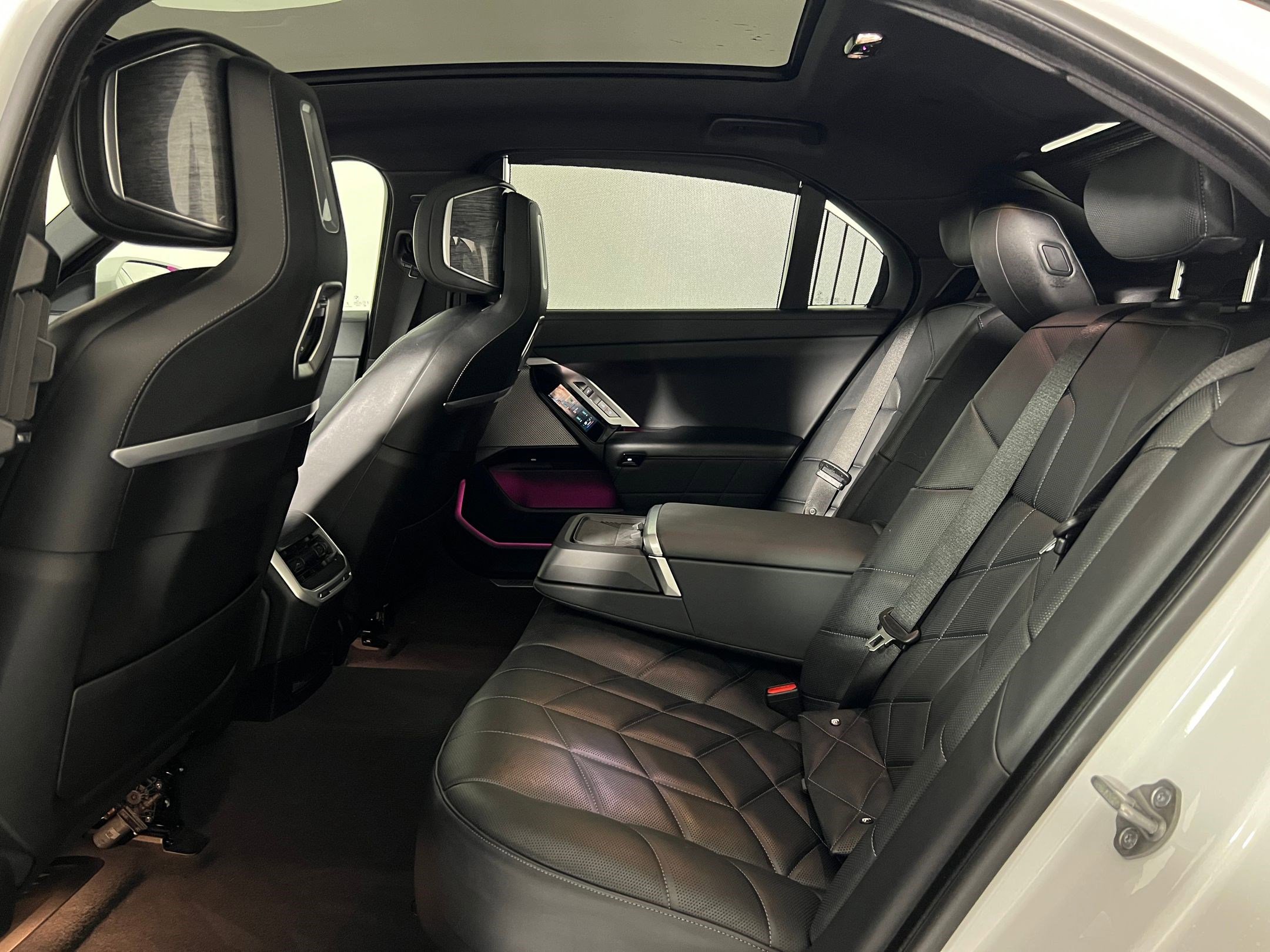 Used 2024 BMW 740i xDrive image 14