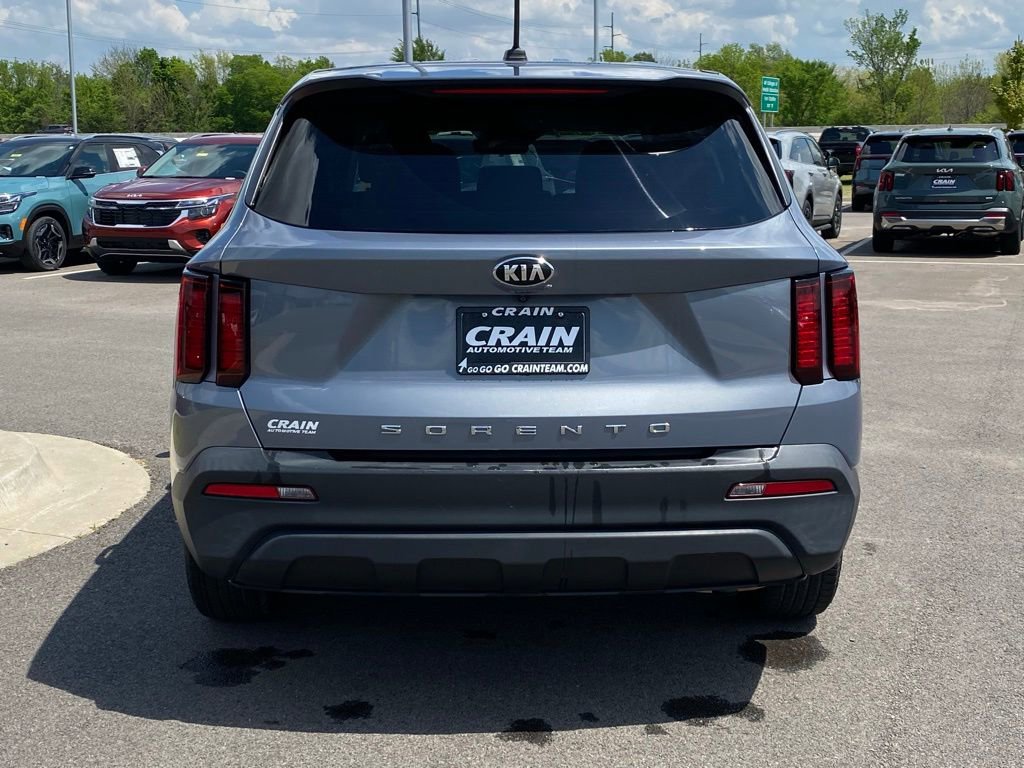 Used 2021 Kia Sorento LX image 6