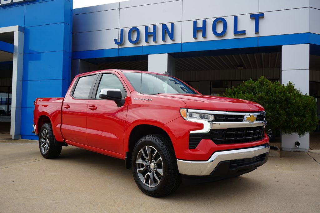 Used 2023 Chevrolet Silverado 1500 LT AWD/4WD image 2