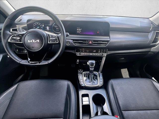 Used 2025 Kia Seltos SX AWD/4WD image 16