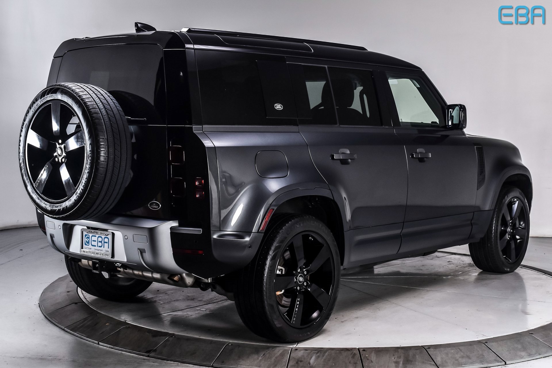 Used 2021 Land Rover Defender 110 SE image 6