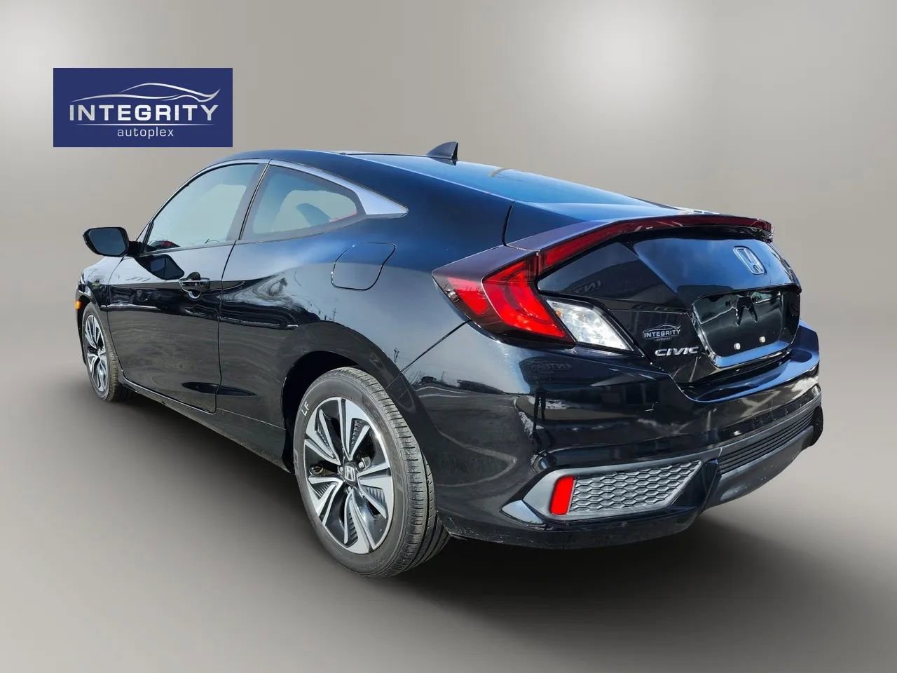 Used 2018 Honda Civic EX-L image 5