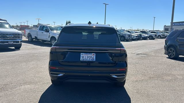 Used 2024 Lincoln Nautilus Reserve w/ Equipment Group 202A image 4