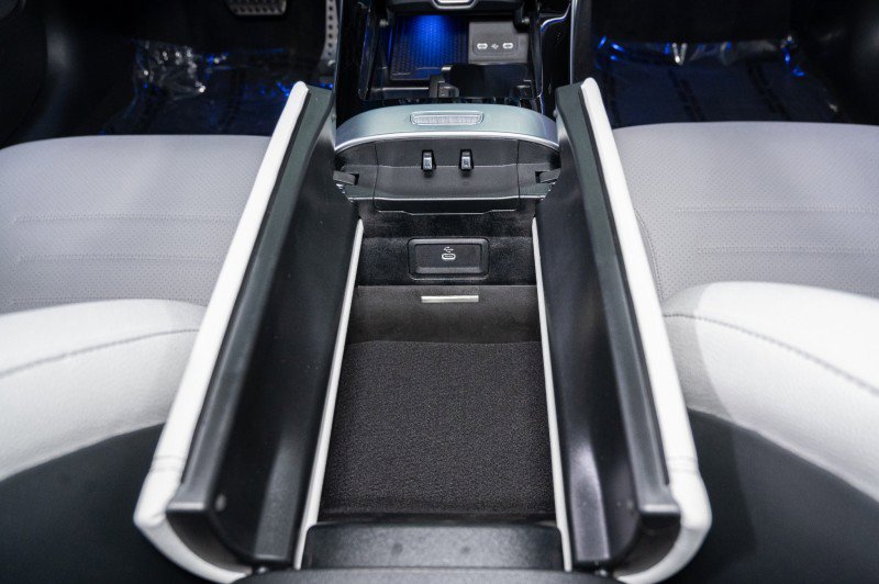 Certified 2025 Mercedes-Benz C 300 Sedan image 24