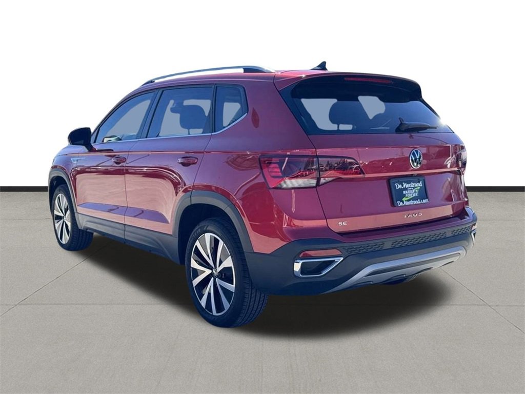 New 2024 Volkswagen Taos SE image 4