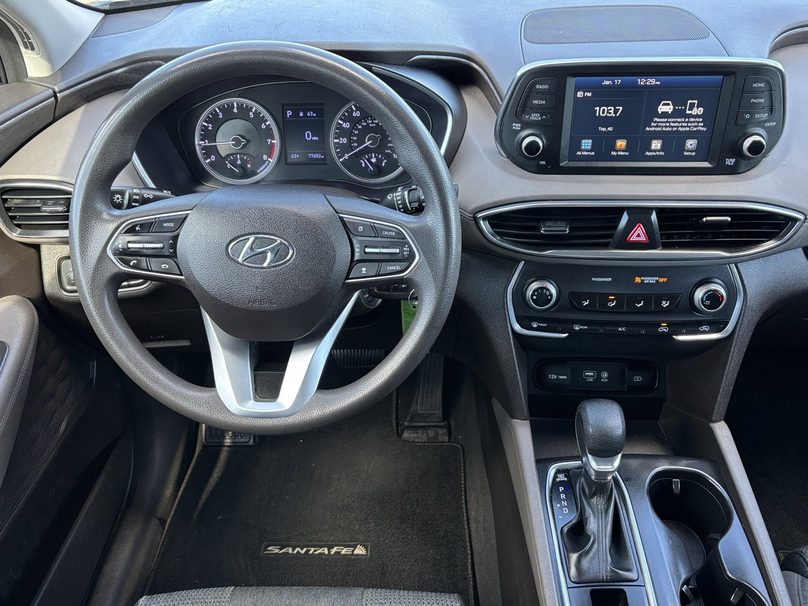 Used 2019 Hyundai Santa Fe SE image 17