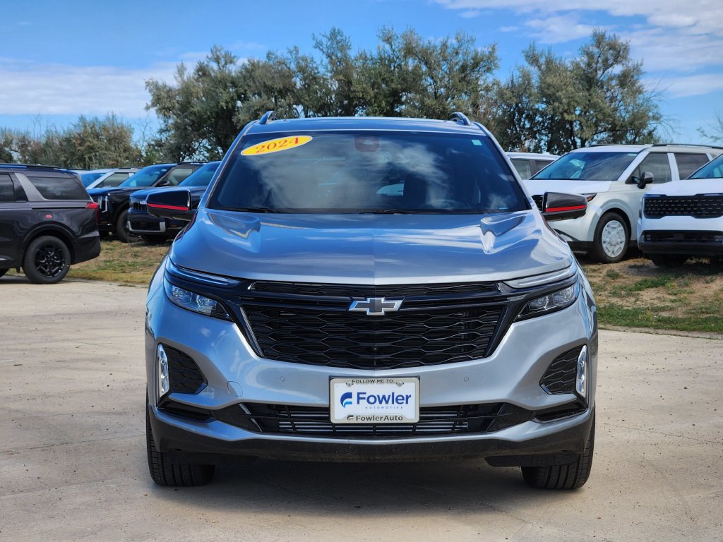 Used 2024 Chevrolet Equinox Premier AWD/4WD image 2