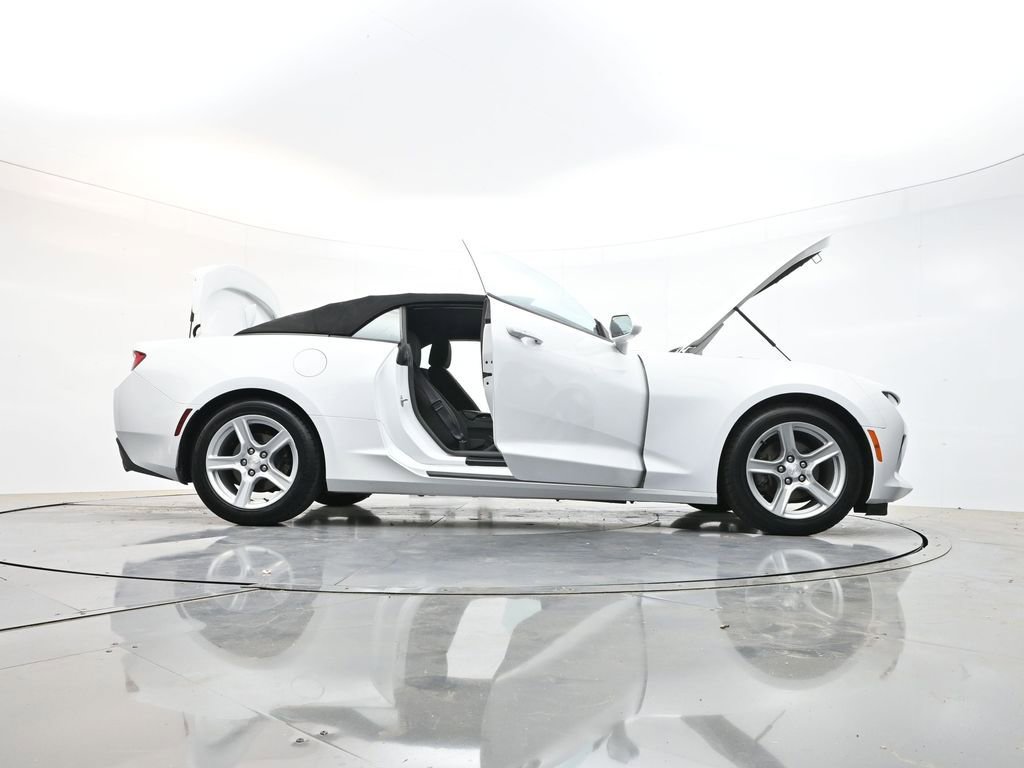 Used 2017 Chevrolet Camaro LT image 43