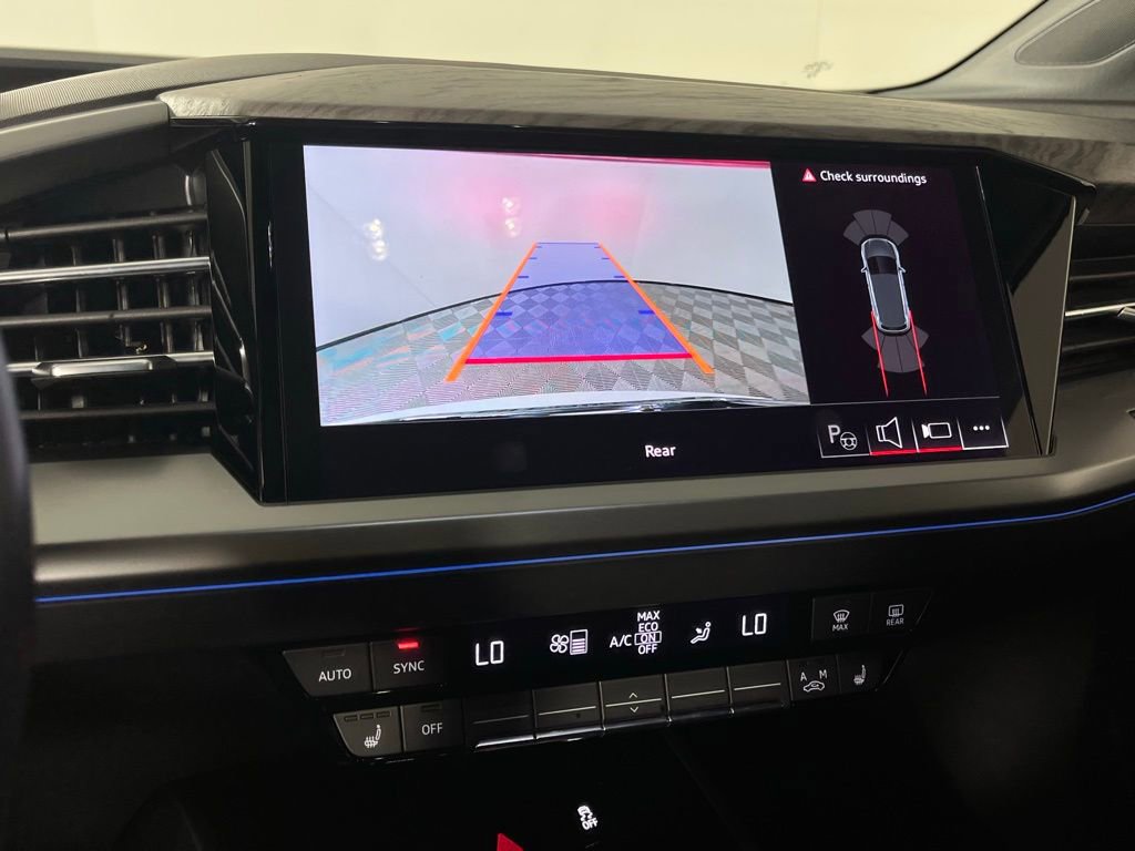 Used 2024 Audi Q4 e-tron Premium Plus w/ Premium Plus image 17