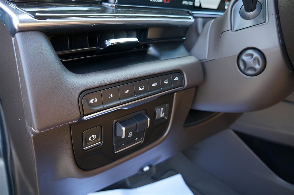 Used 2021 Cadillac Escalade Sport w/ Driver Assist Tech Package image 25