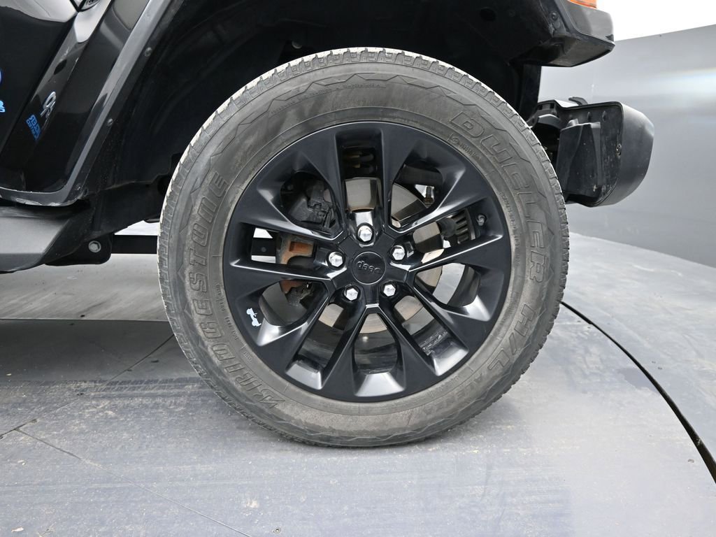 Used 2021 Jeep Wrangler Unlimited Sahara image 40