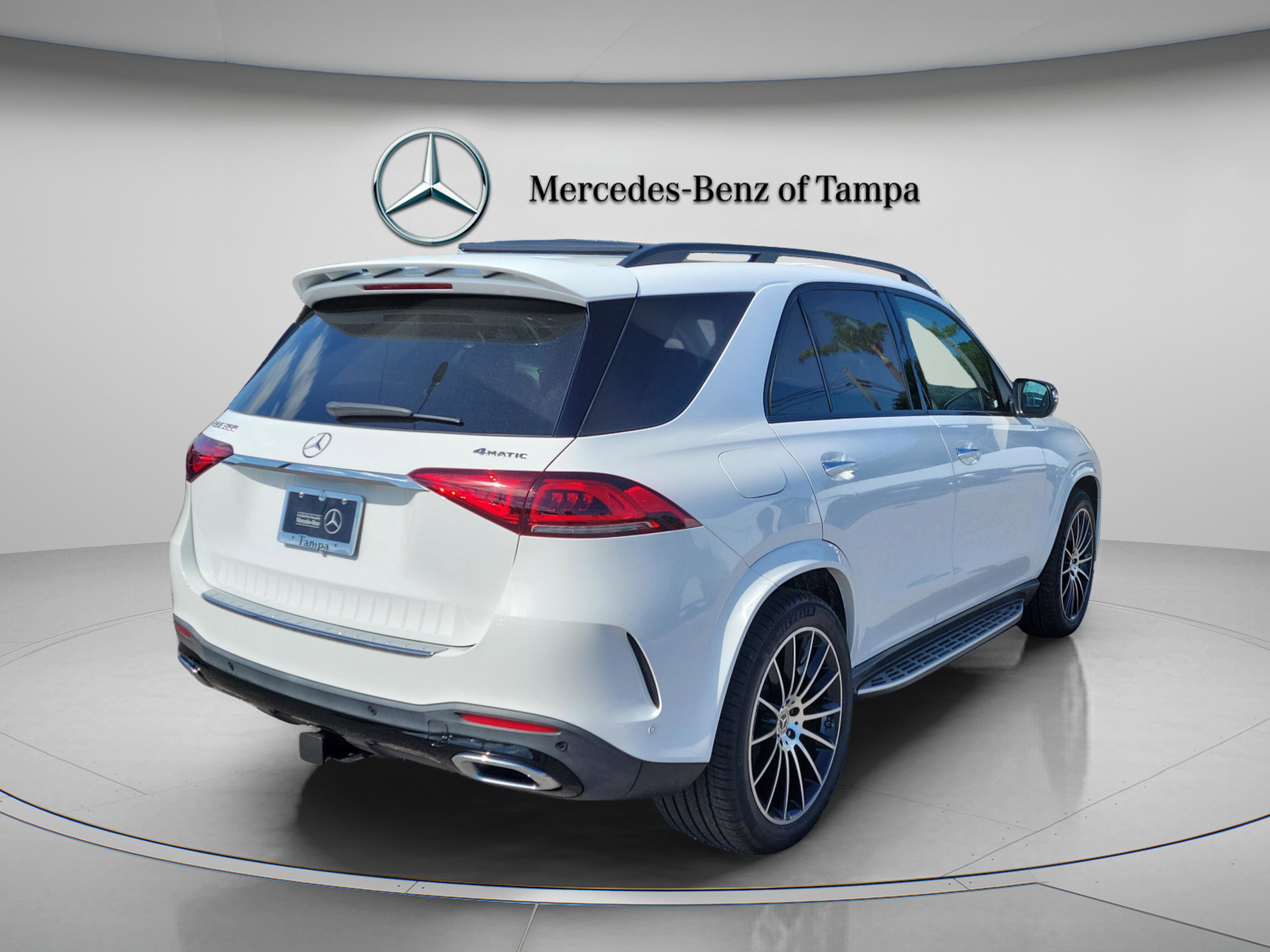 Used 2023 Mercedes-Benz GLE 350 4MATIC image 3