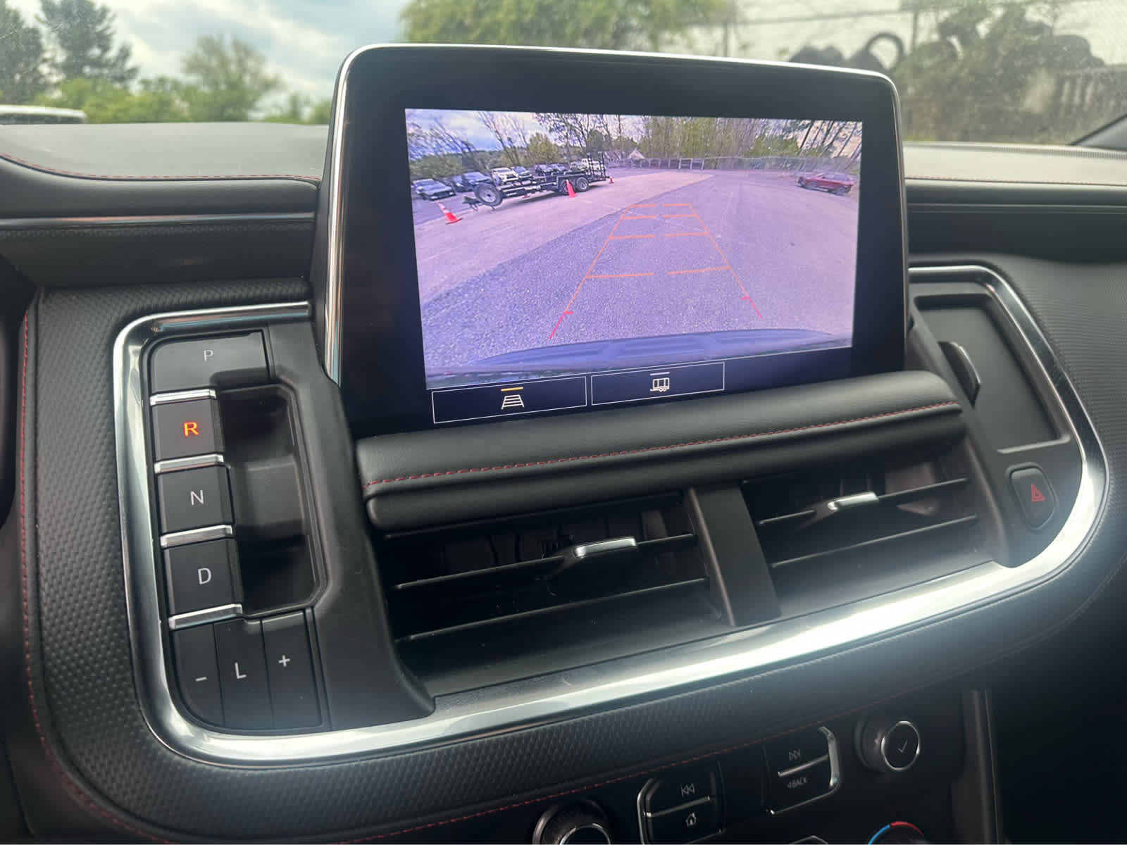 Used 2021 Chevrolet Tahoe RST w/ Rear Media and Nav Package AWD/4WD image 16