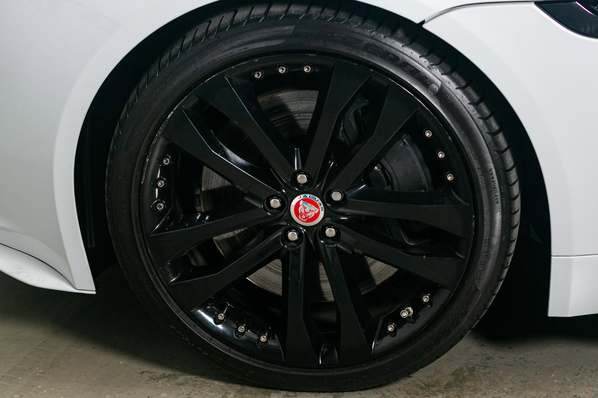 Used 2017 Jaguar F-TYPE S image 19