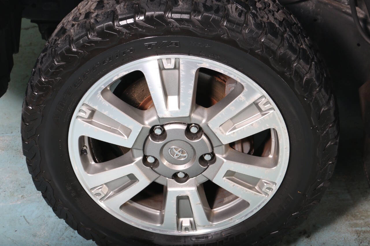 Used 2016 Toyota Tundra Platinum RWD image 26