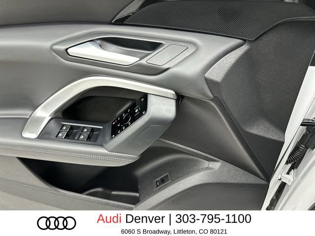 Used 2025 Audi Q5 Premium w/ Convenience Package AWD/4WD image 13