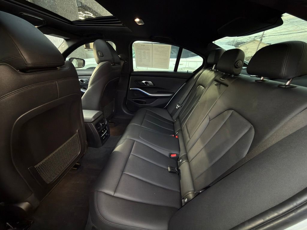 Used 2019 BMW 330i xDrive Sedan w/ Premium Package image 24