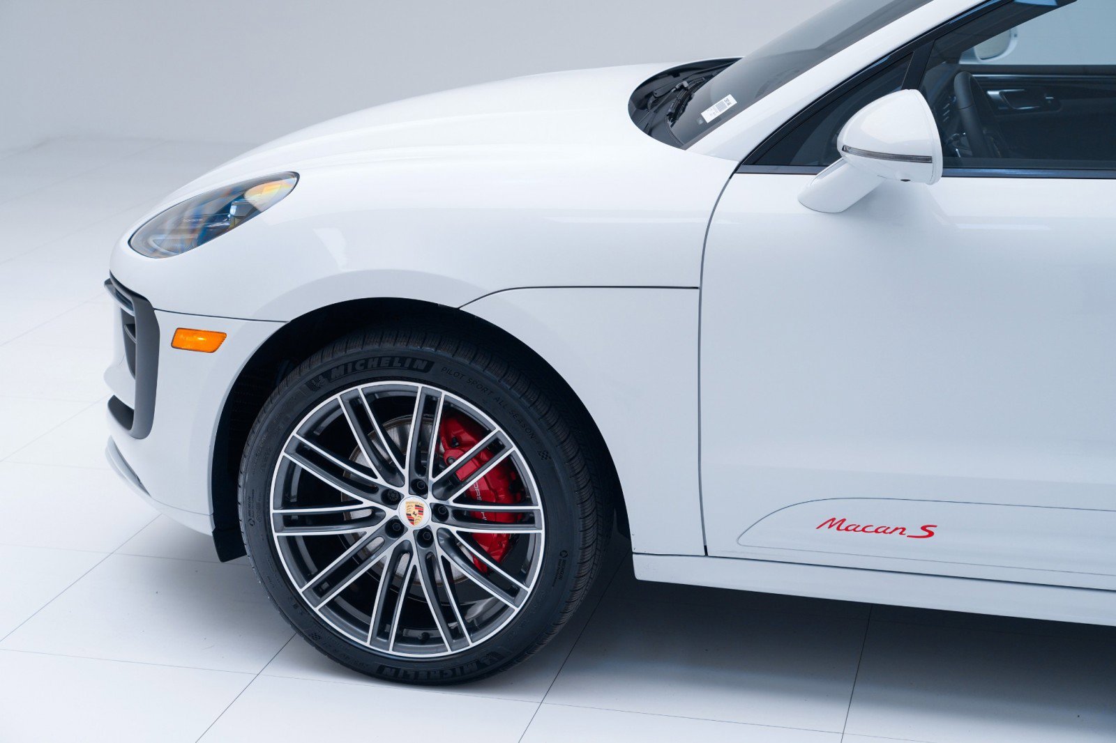 New 2026 Porsche Macan S image 11