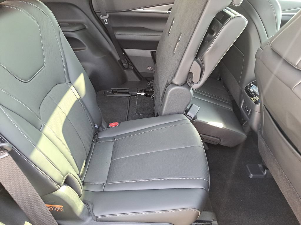 Used 2026 INFINITI QX60 Luxe w/ Cargo Package AWD/4WD image 29