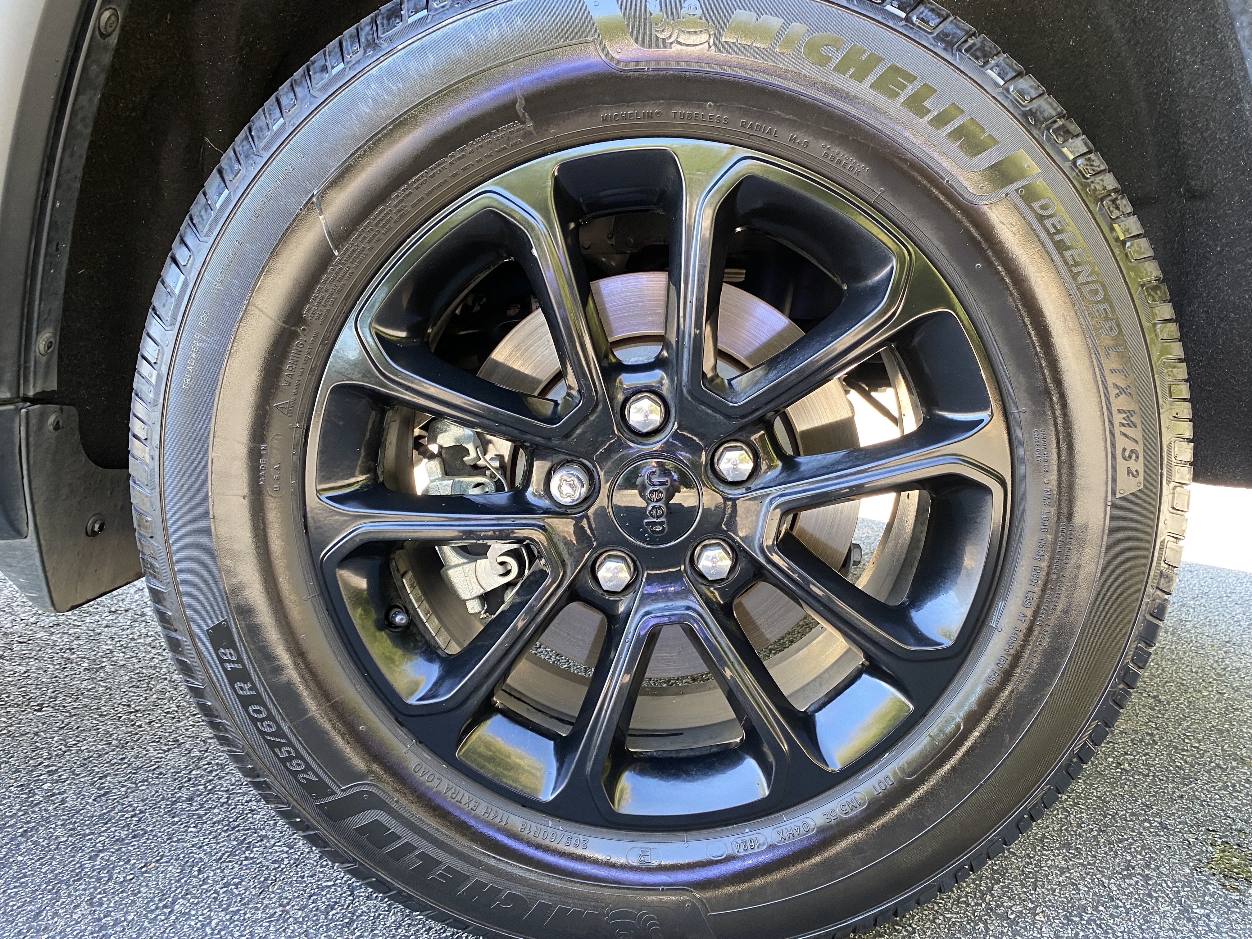 Used 2021 Jeep Grand Cherokee Laredo AWD/4WD image 42