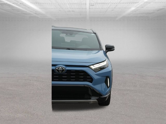 Used 2025 Toyota RAV4 XSE w/ Weather Package AWD/4WD image 45