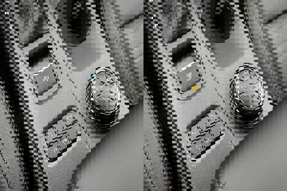 New 2025 Ford Ranger Lariat w/ Black Appearance Package image 38