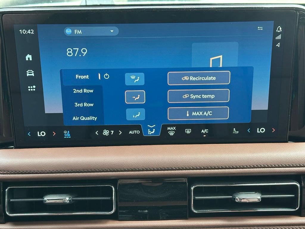 New 2026 Lincoln Aviator Reserve w/ Jet Appearance Package AWD/4WD image 15