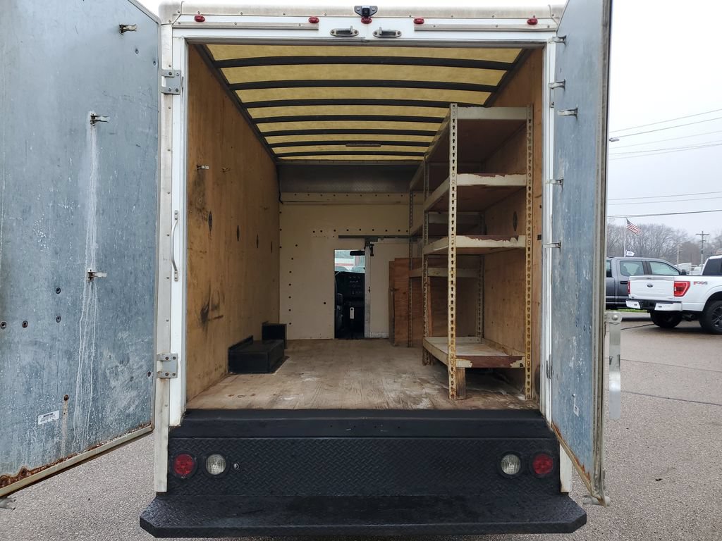 Used 2019 Chevrolet Express 3500 w/ Power Convenience Package RWD image 7
