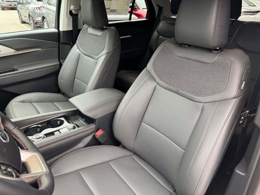 New 2026 Ford Explorer Active w/ Active Comfort Package image 22