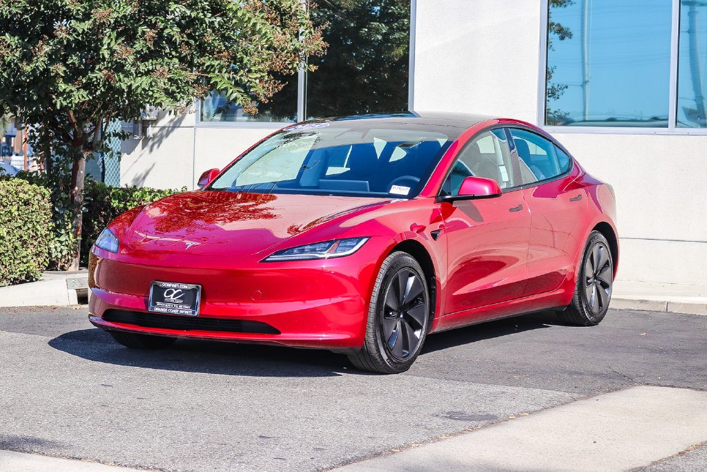 Used 2025 Tesla Model 3 Long Range RWD image 3