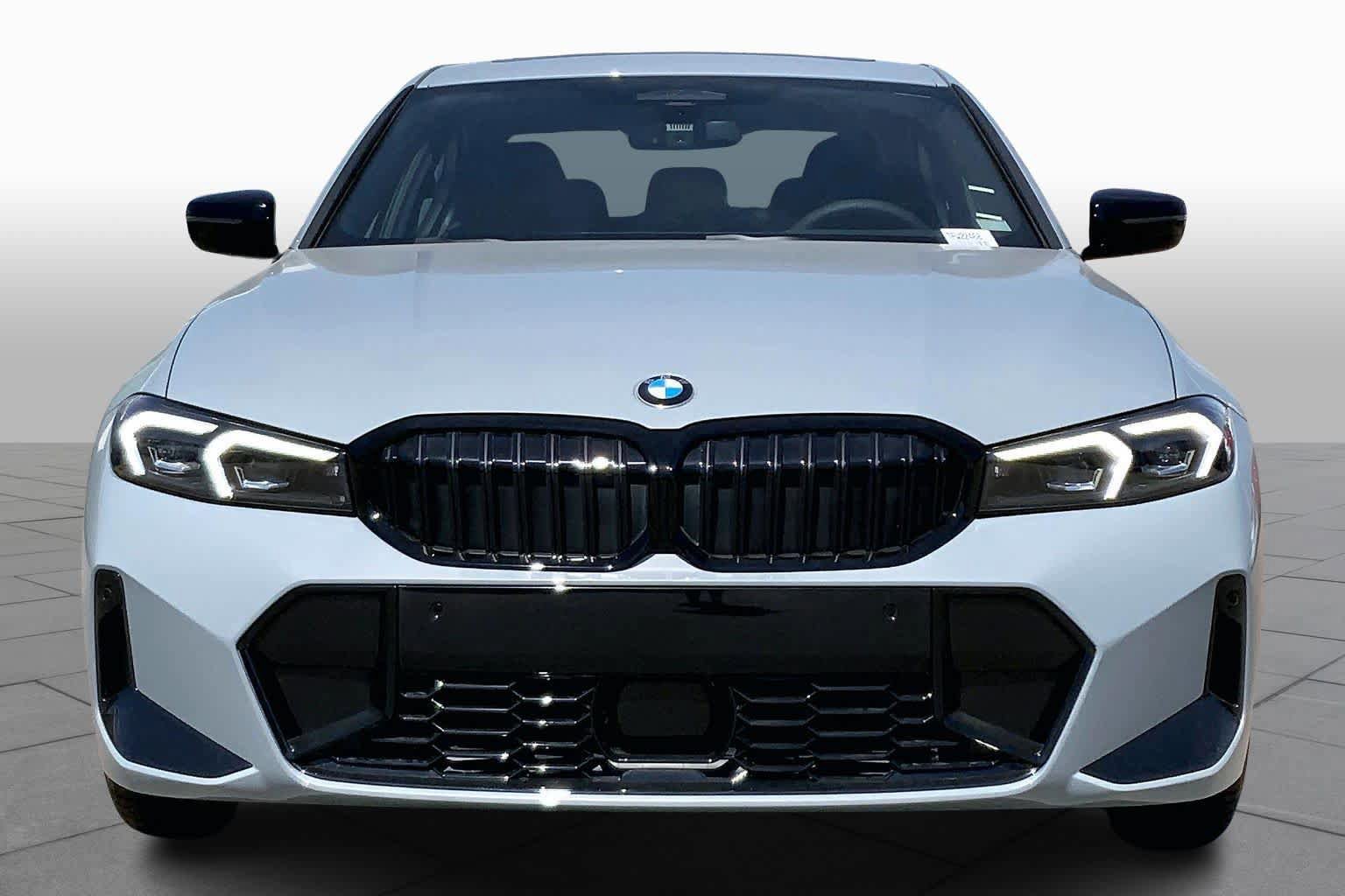 New 2026 BMW 330i xDrive Sedan w/ M Sport Package AWD/4WD image 3