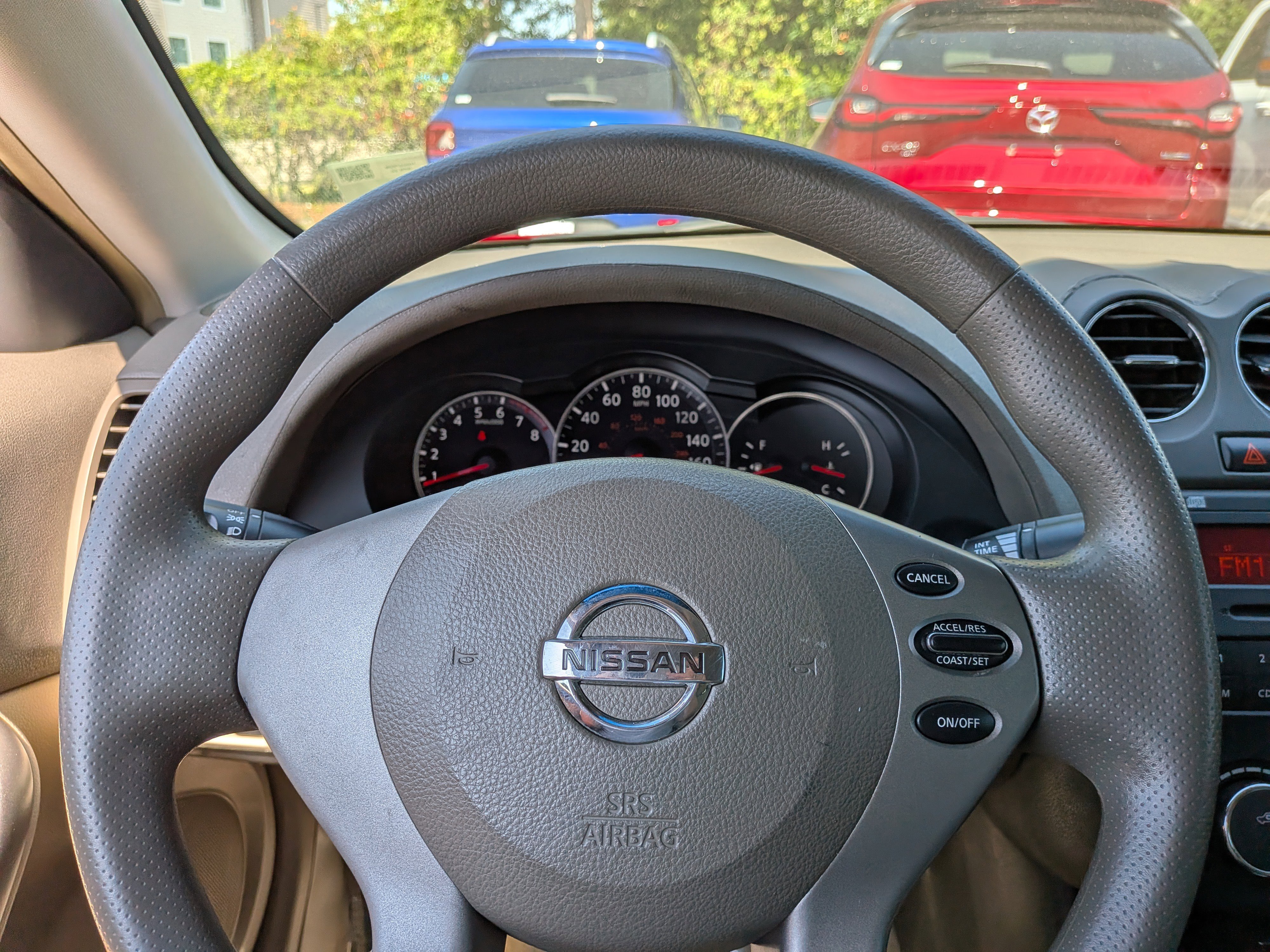 Used 2010 Nissan Altima 2.5 S FWD image 25