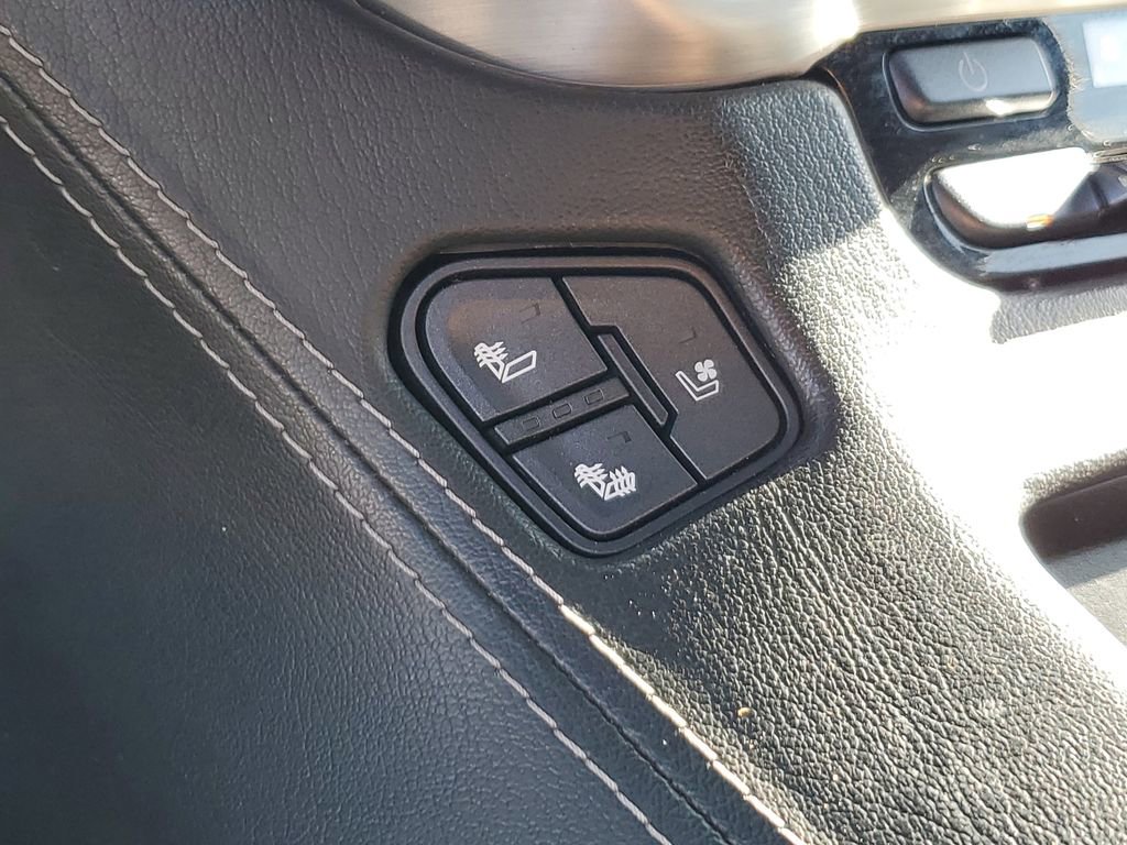 Used 2017 GMC Yukon SLT w/ Open Road Package image 36