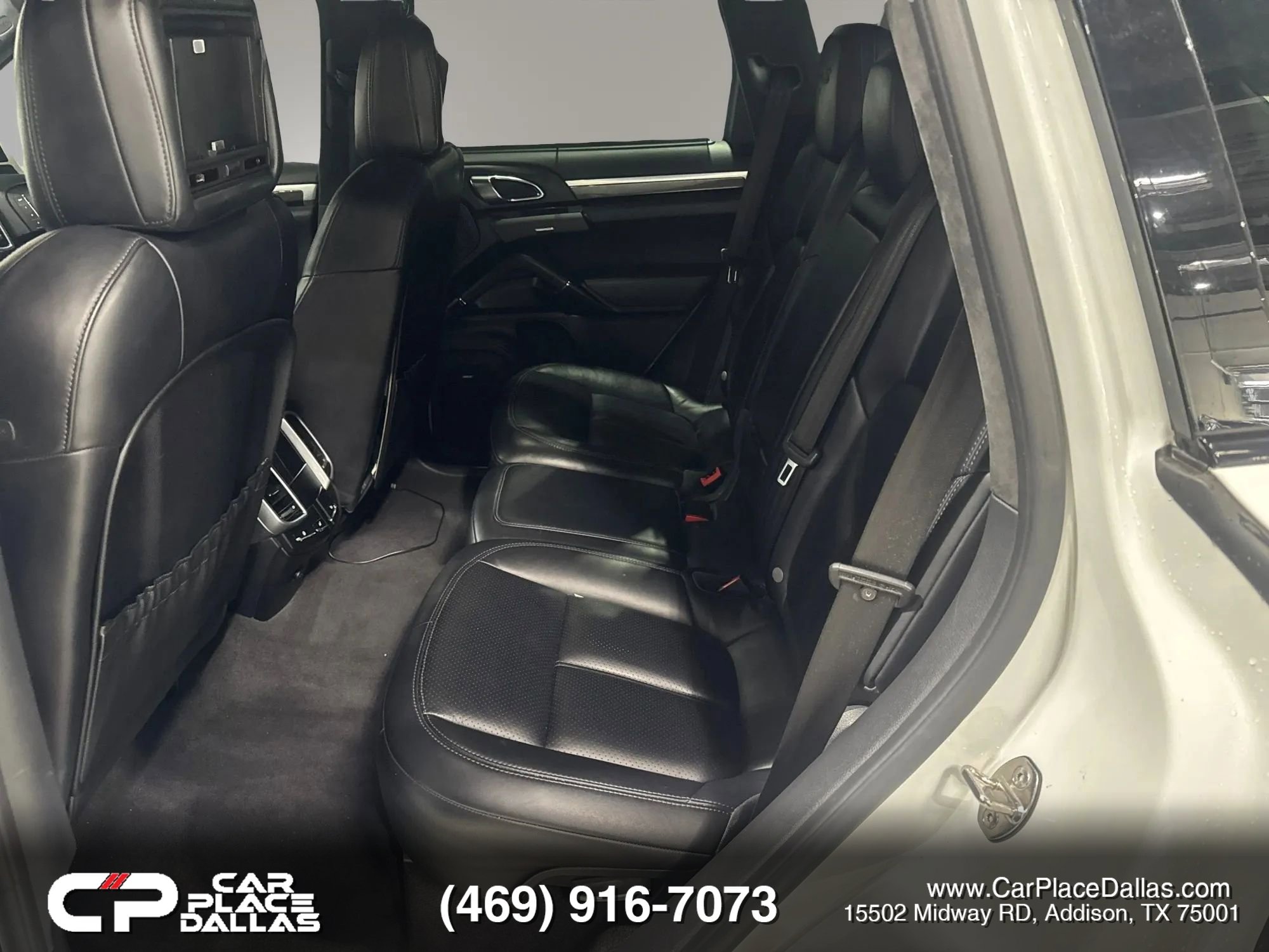 Used 2016 Porsche Cayenne GTS w/ Premium Package Plus image 16