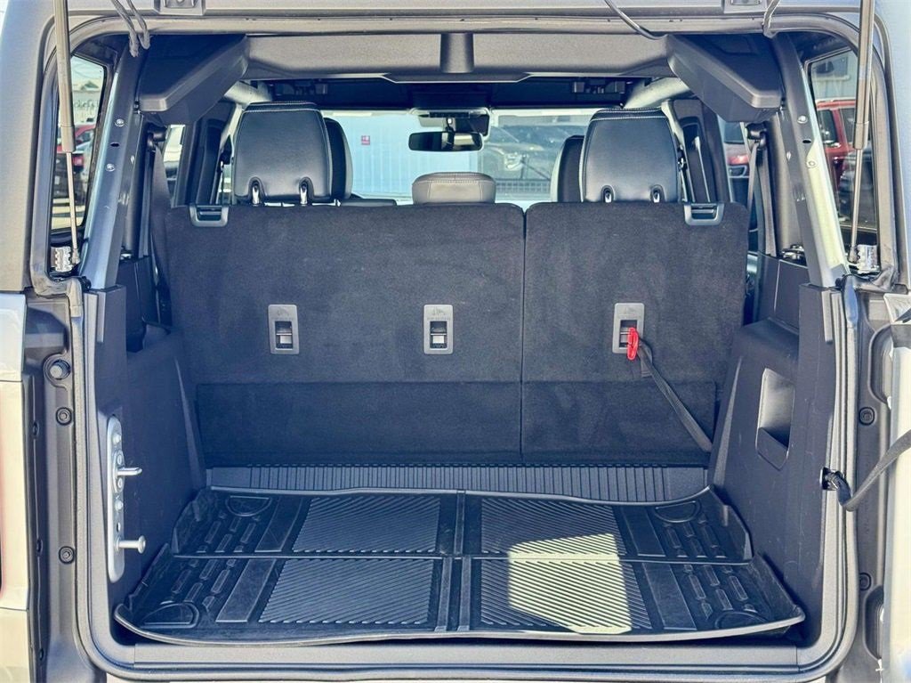 Used 2022 Ford Bronco Outer Banks image 16