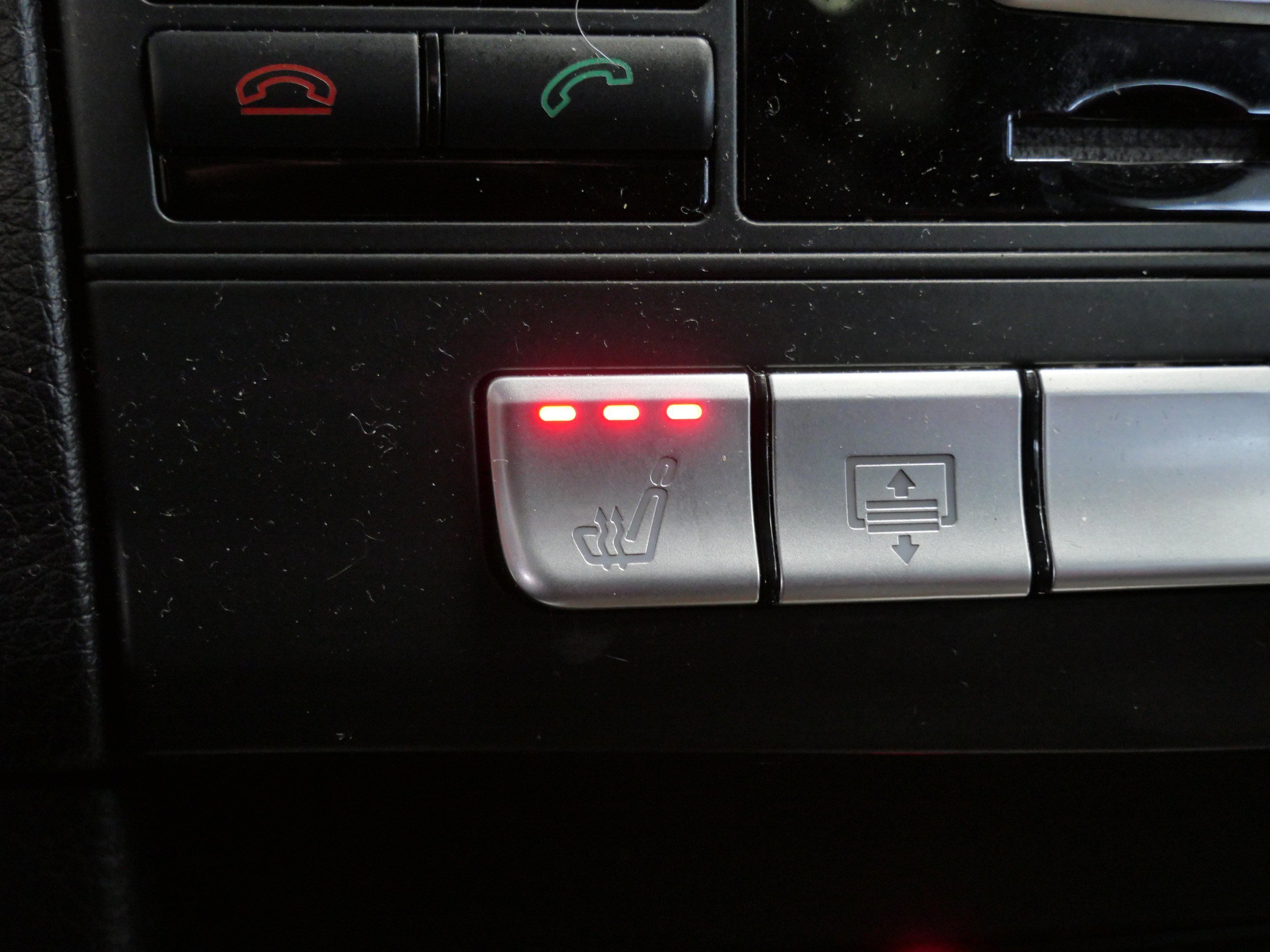 Used 2014 Mercedes-Benz E 350 4MATIC Sedan image 27