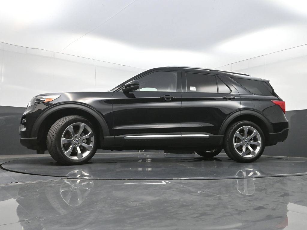 Used 2020 Ford Explorer Platinum w/ Premium Technology Package AWD/4WD image 30