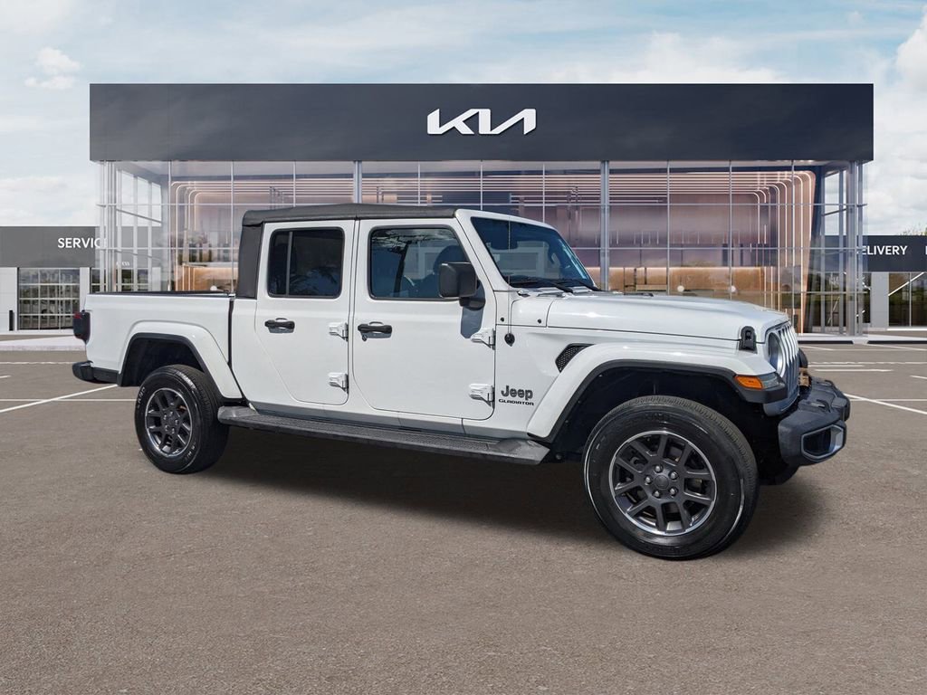 Used 2020 Jeep Gladiator Overland w/ LED Lighting Group image 2