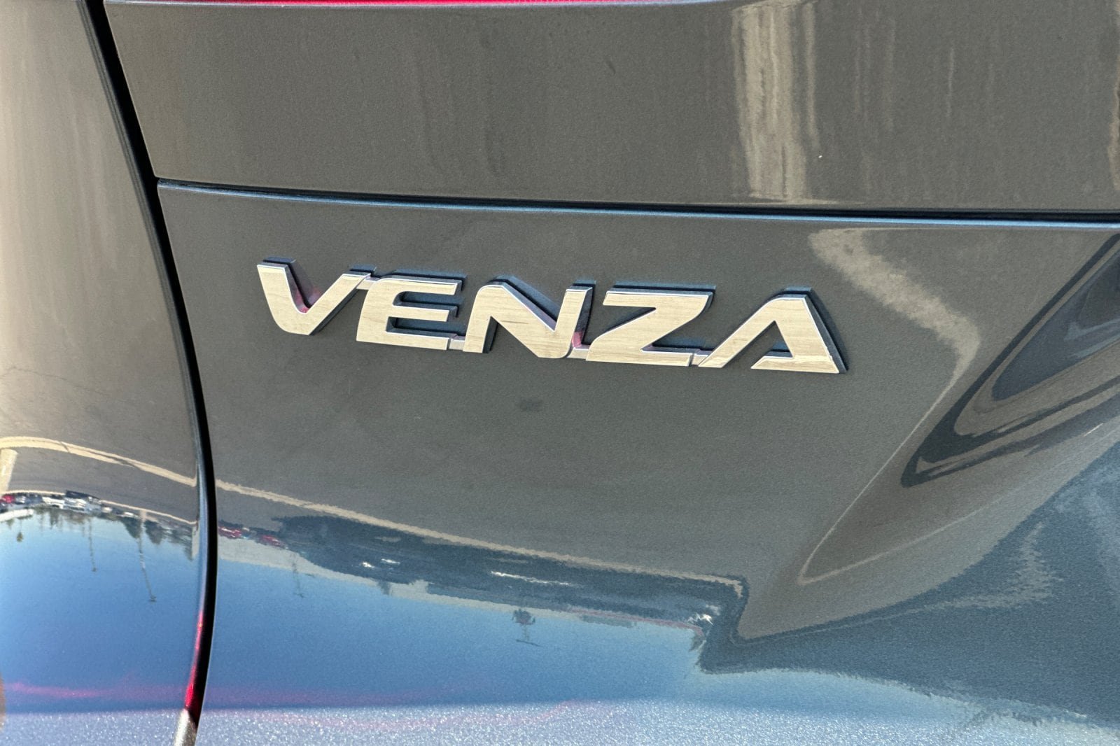 Certified 2023 Toyota Venza XLE AWD/4WD image 27