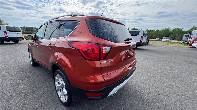Used 2019 Ford Escape Titanium AWD/4WD image 17