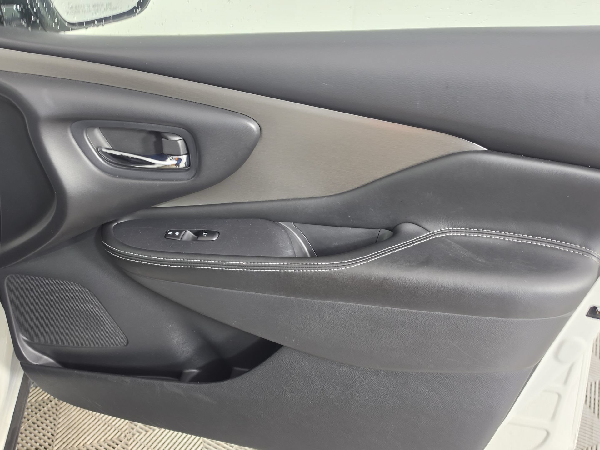 Used 2019 Nissan Murano SV w/ Cargo Package FWD image 37