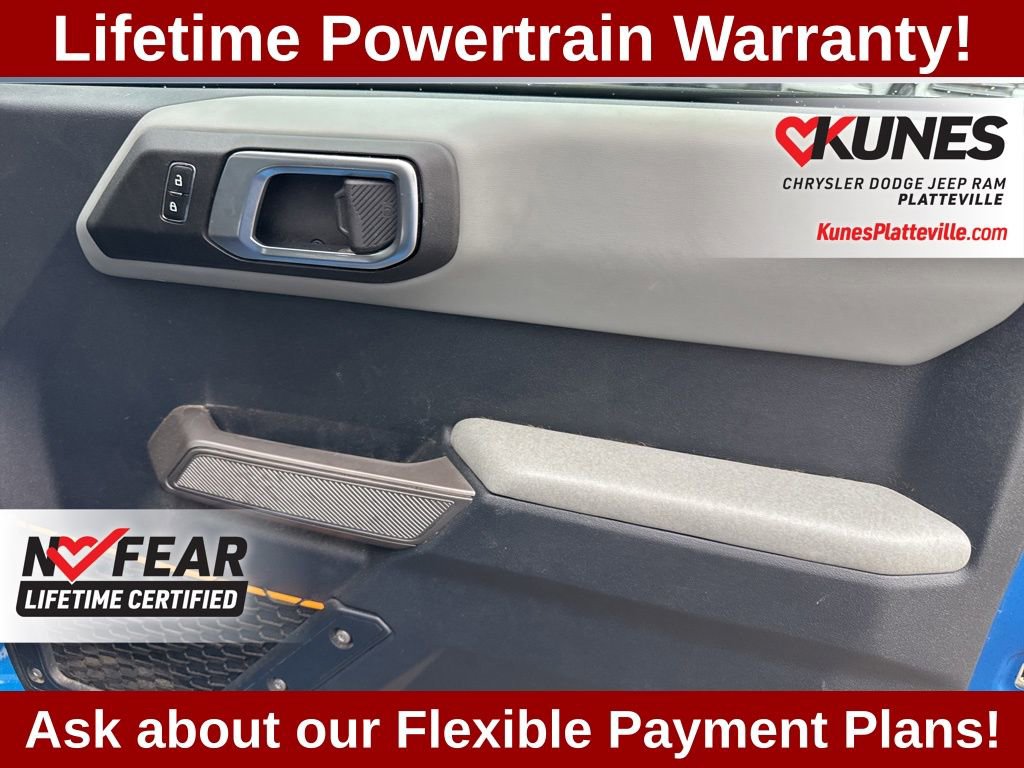 Used 2023 Ford Bronco Badlands image 43