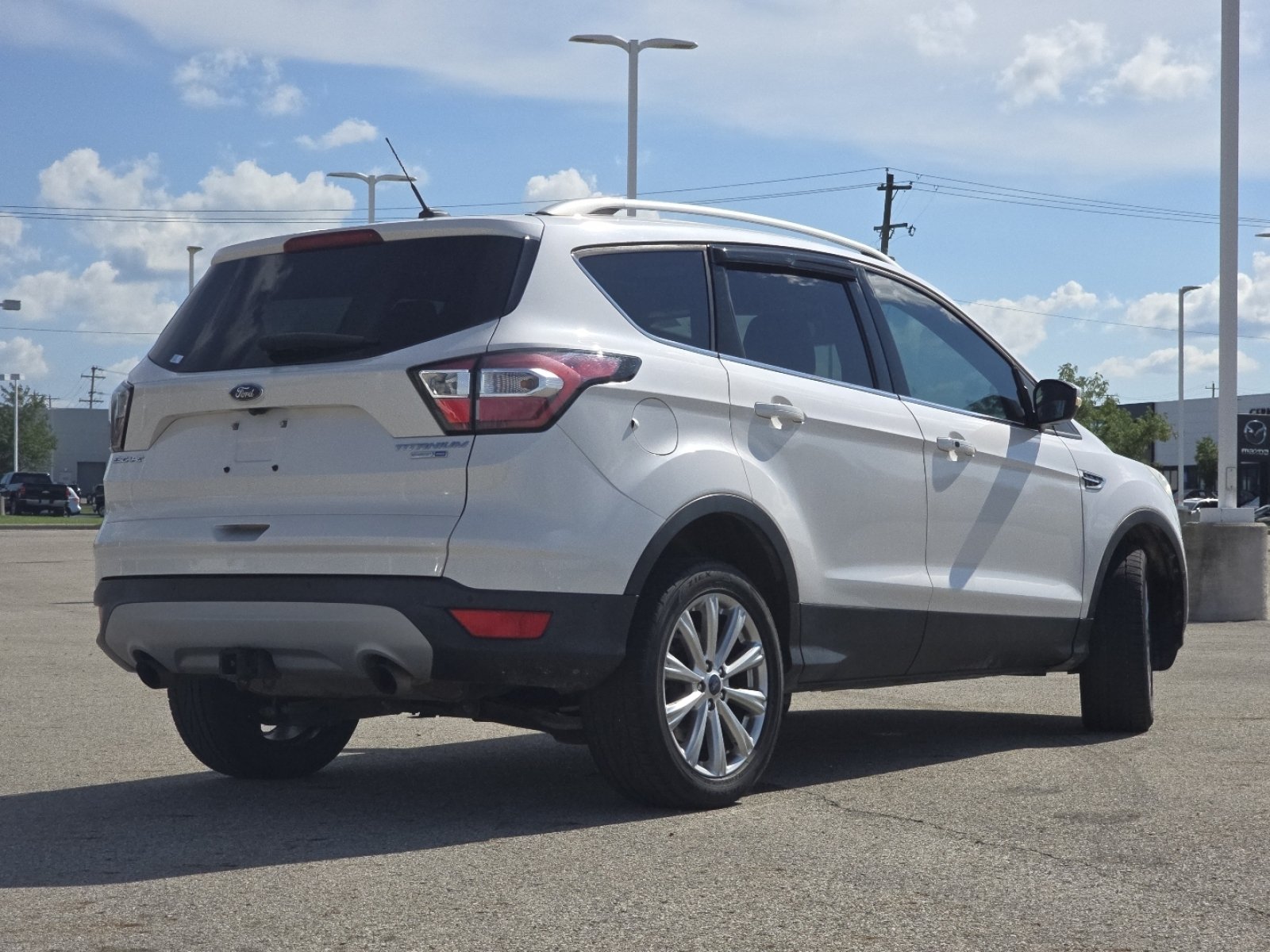 Used 2017 Ford Escape Titanium w/ Canadian Touring Package AWD/4WD image 16