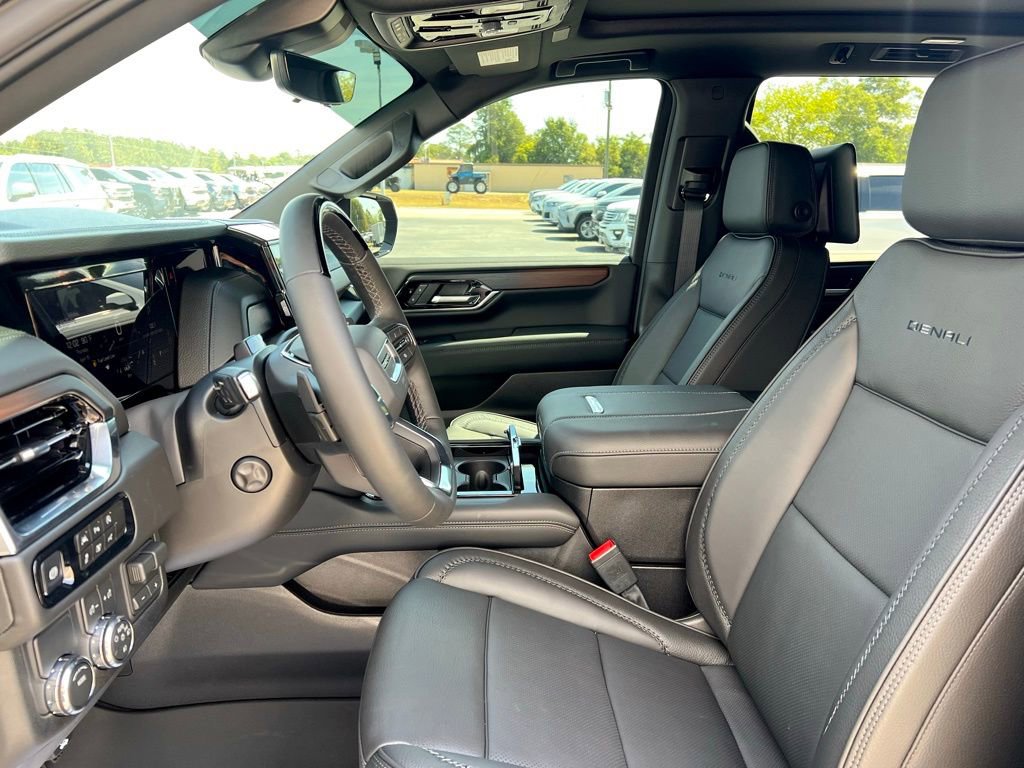 New 2026 GMC Yukon Denali w/ Denali Reserve Package RWD image 10